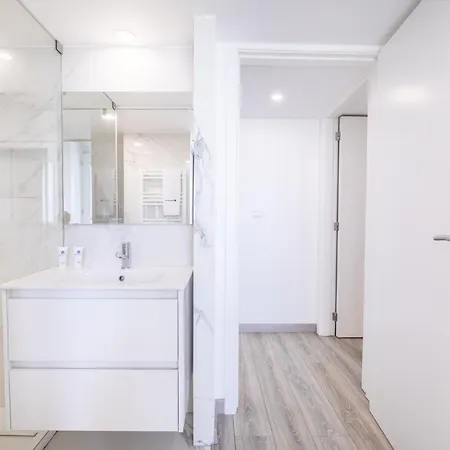 Deluxe Spacious Flats W Mezzanine By Host Wise Apartment Porto