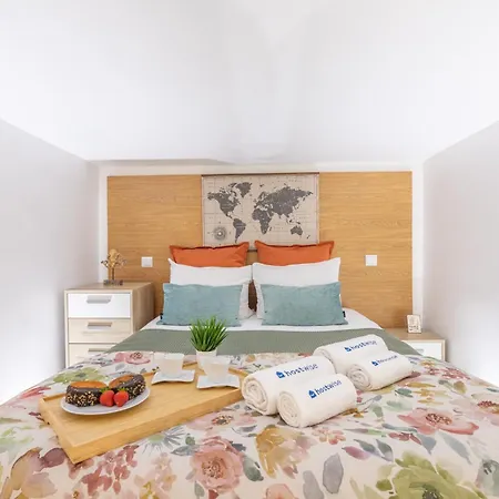 Deluxe Spacious Flats W Mezzanine By Host Wise *