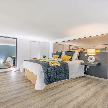 Apartment Deluxe Spacious Flats W Mezzanine By Host Wise Porto